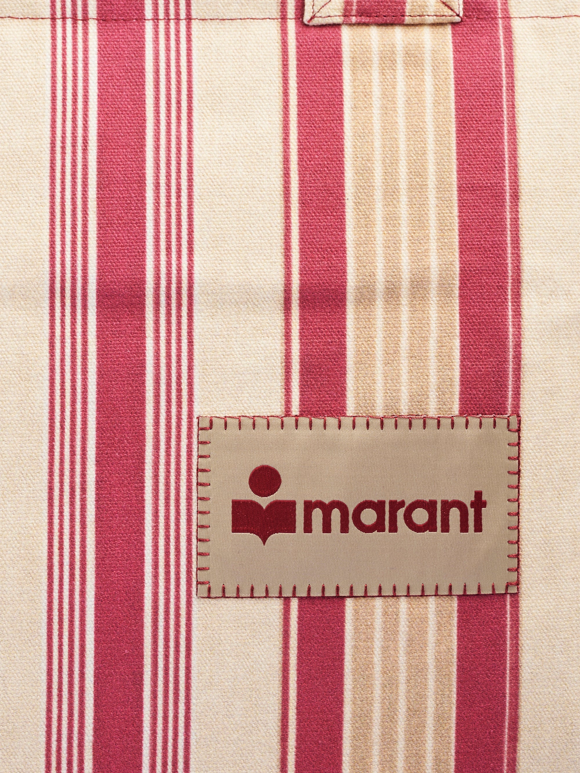 Ingrandisci