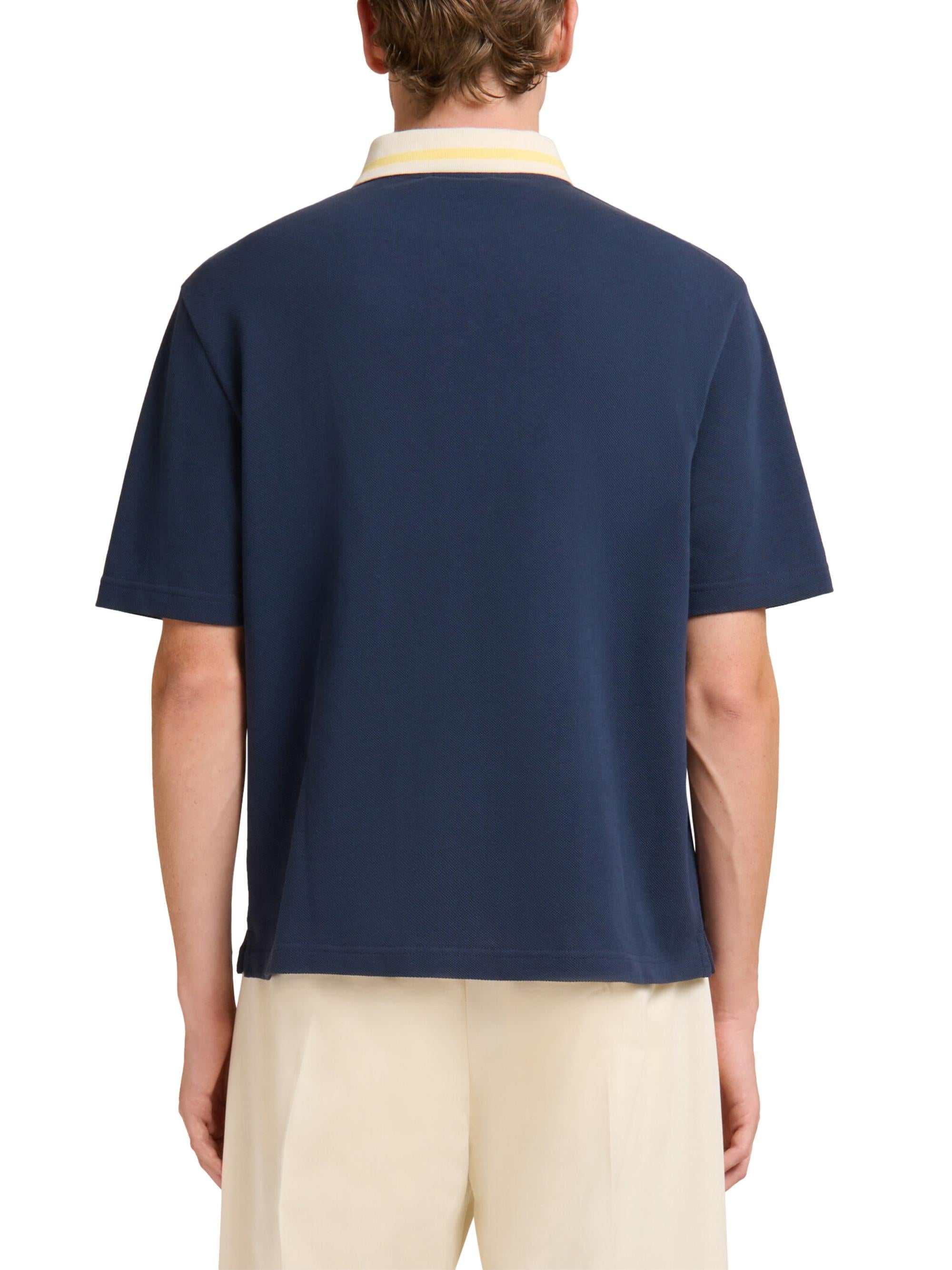 Ingrandisci