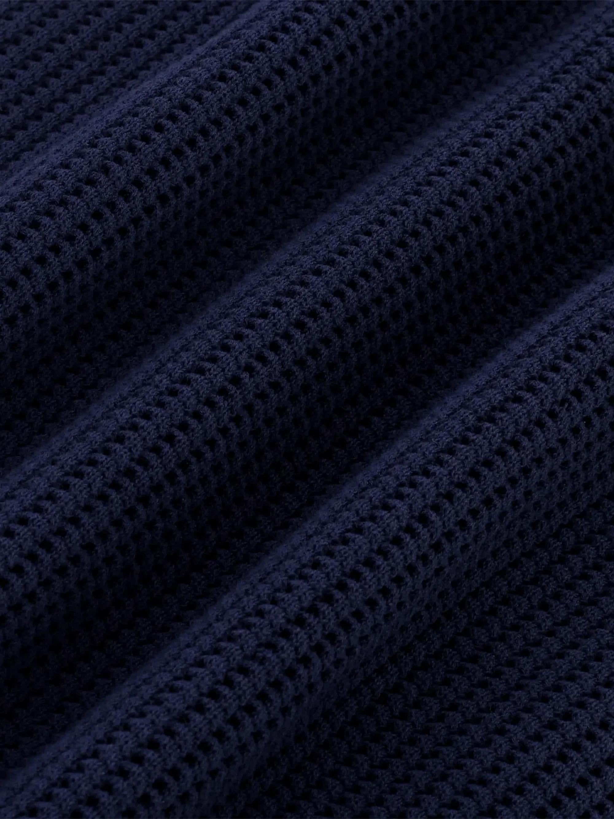 Ingrandisci