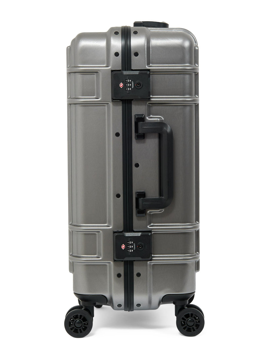  EK0A5BJE4S11  EASTPAK 