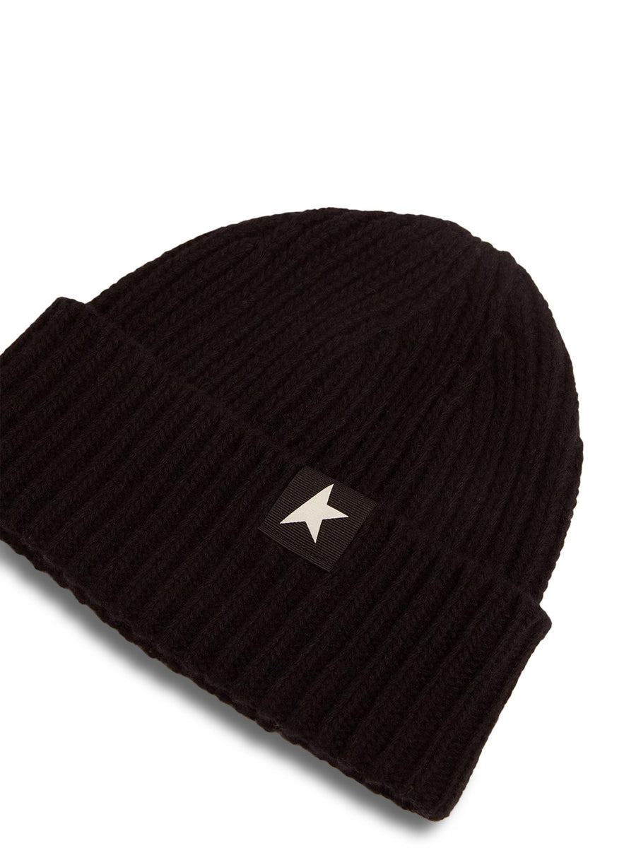 STAR/ BEANIE DAMIAN/ WO/ LOW TURN/LATERAL SMALL STAR GUP01035 P00060190100 GOLDEN GOOSE 