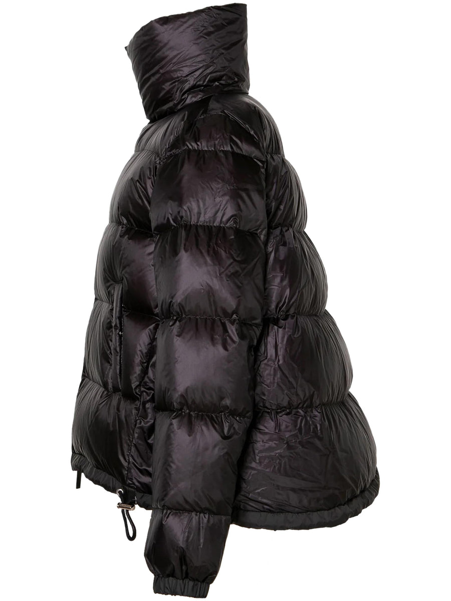 PUFFER JACKET SCW290 001 SACAI 